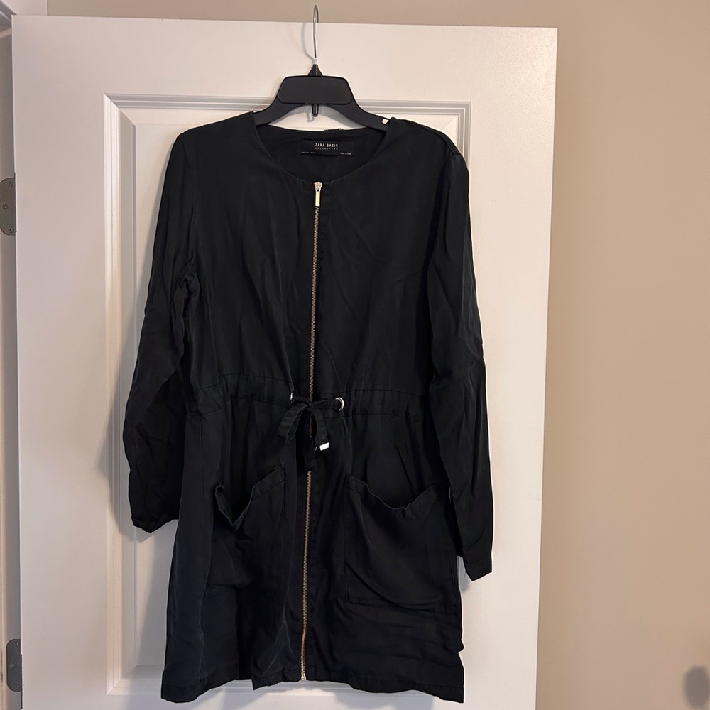 Zara Basic Black Jacket with Zip Closure Large